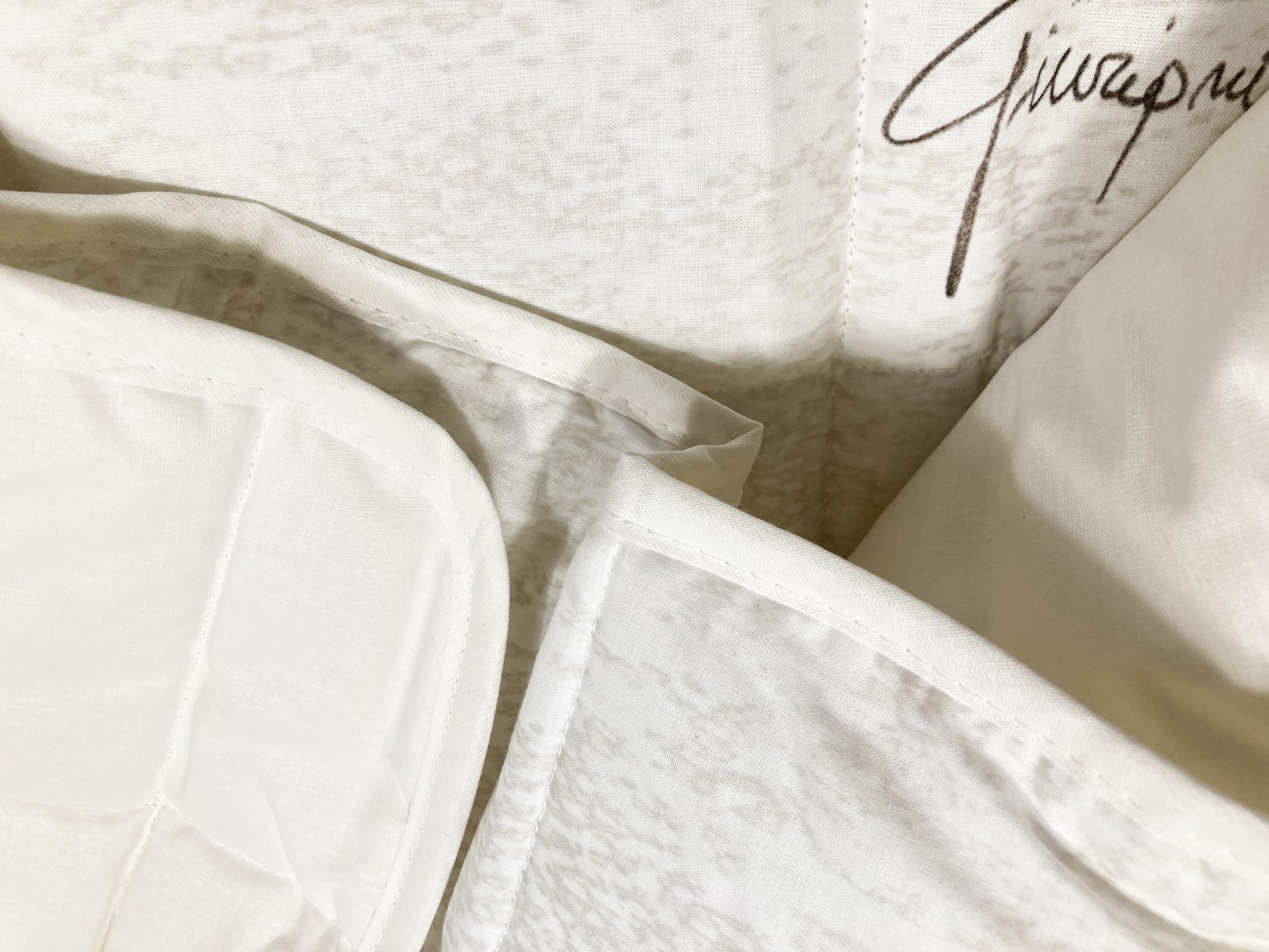 Angolo di Paola trapuntino disegno stambecco e vari ungulati