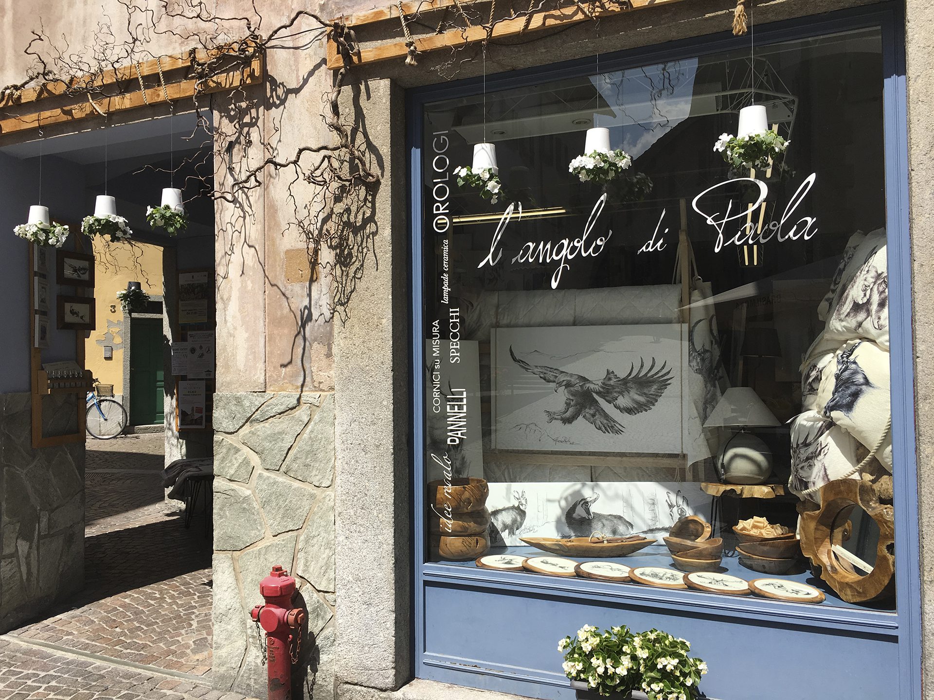 vetrina angolo di paola